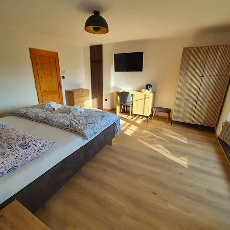 Penzion Kostelany Gæstehus 3*