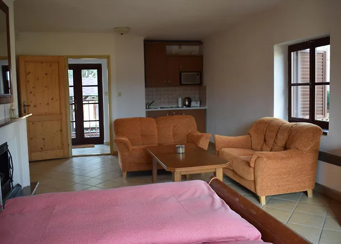 Penzion Kostelany Casa de hóspedes 3*